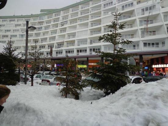 apartamento en la plaza Sierra Nevada Bagian luar foto